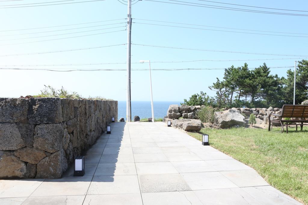 Plumeria Pension Jeju Exterior photo