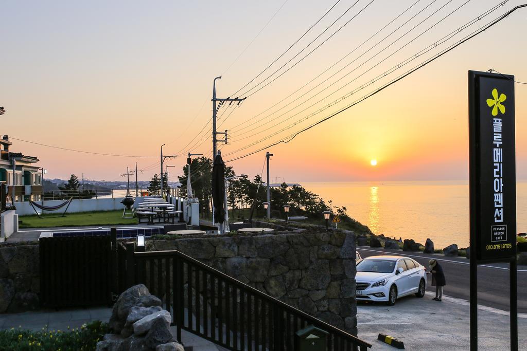 Plumeria Pension Jeju Exterior photo